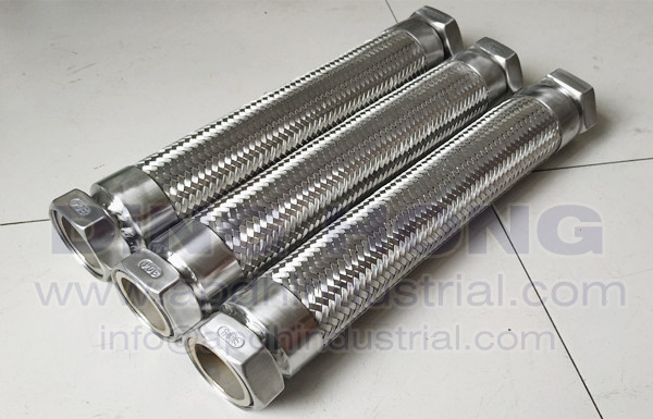 Stainless steel flexible steam hose