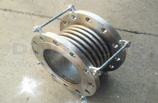 Stainless steel metal bellows expansion joint